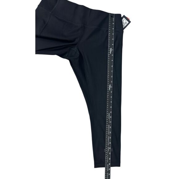 5.11 tactical PT-R Max Effort Capri back size Medium - Picture 5 of 7